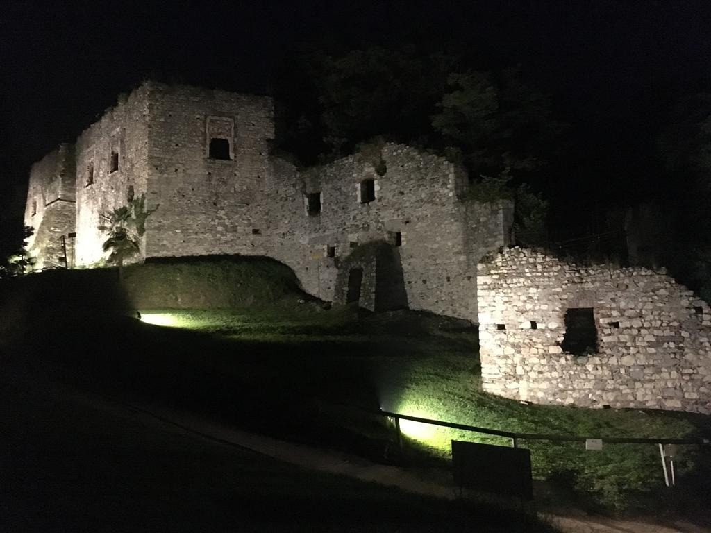 La Casa Nel Parco Villa Arona Bagian luar foto