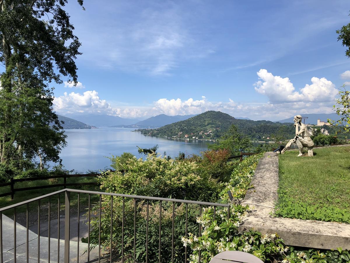 La Casa Nel Parco Villa Arona Bagian luar foto